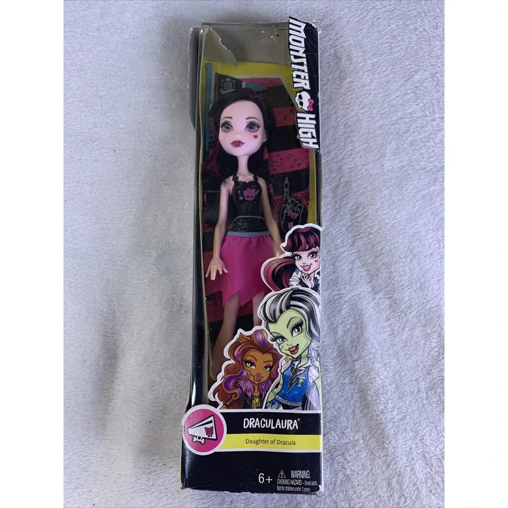 NEW! Monster High Draculaura -Daughter of‎ Dracula- Doll 2015 Box Damage